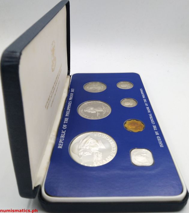 1982 (7) Proof Coin Set Box Side 2