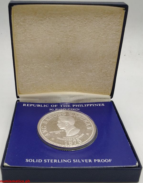 1975 50 Piso Pangulong Ferdinand E. Marcos Proof Box Type Commemorative Coin Box Open