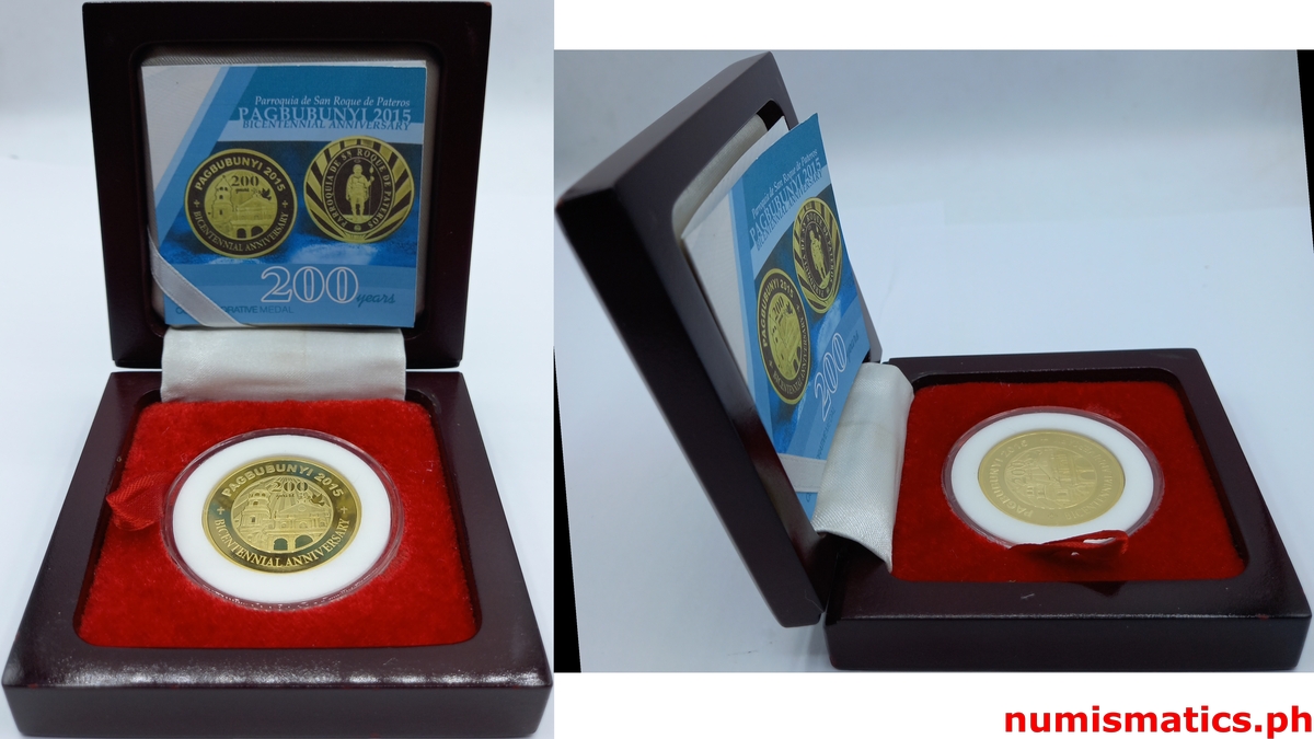 2015 Bicentennial Anniversary Parroquia de San Roque de Pateros Medal Box Open